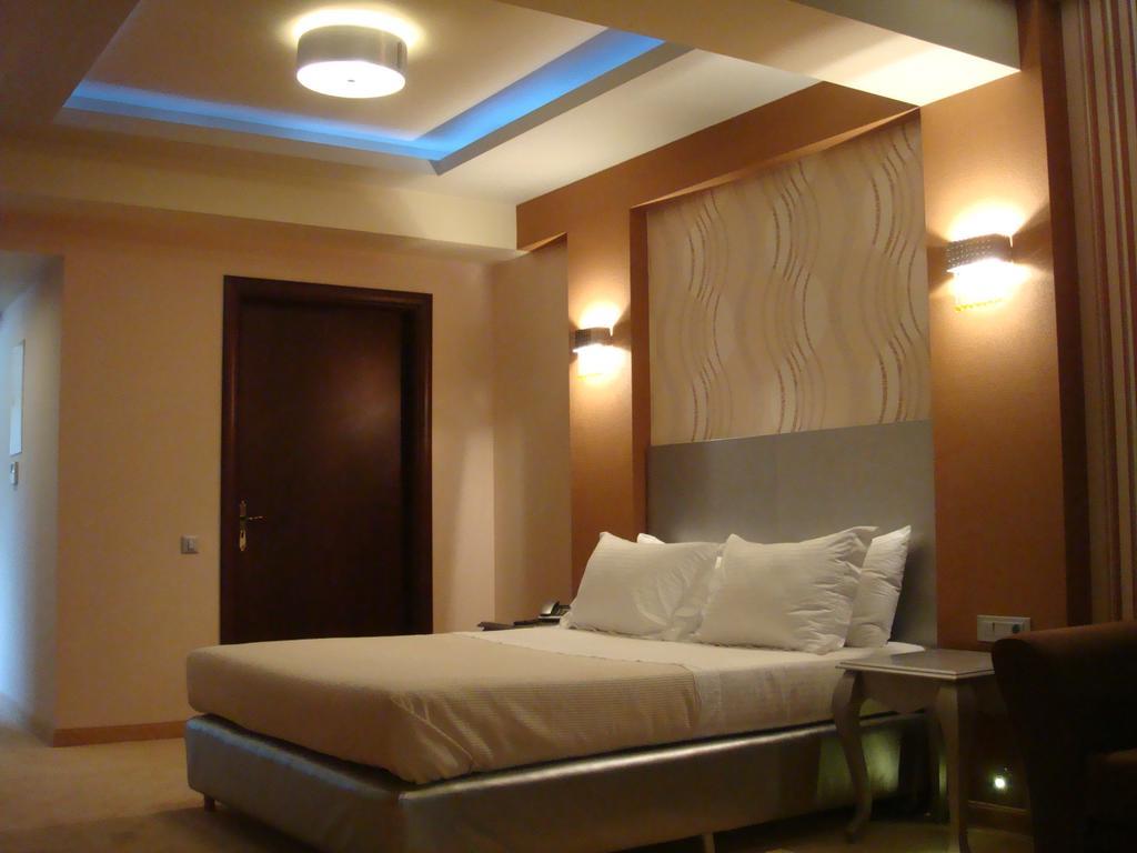 Odyssey Hotel & Spa Айя-Евфимия Экстерьер фото