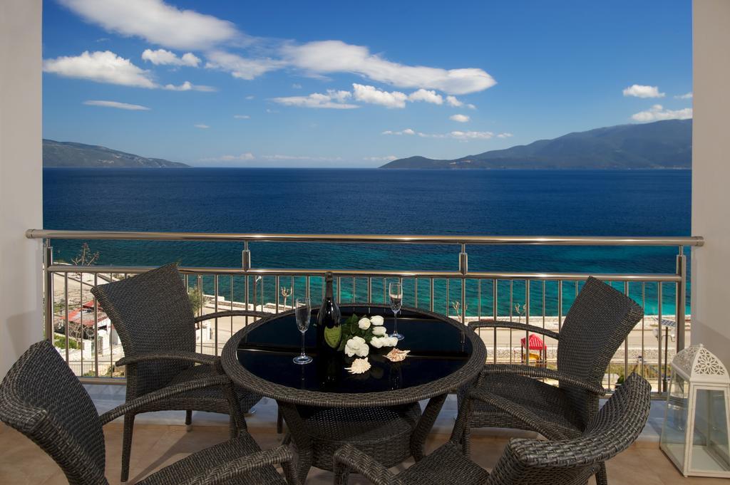 Odyssey Hotel & Spa Айя-Евфимия Экстерьер фото