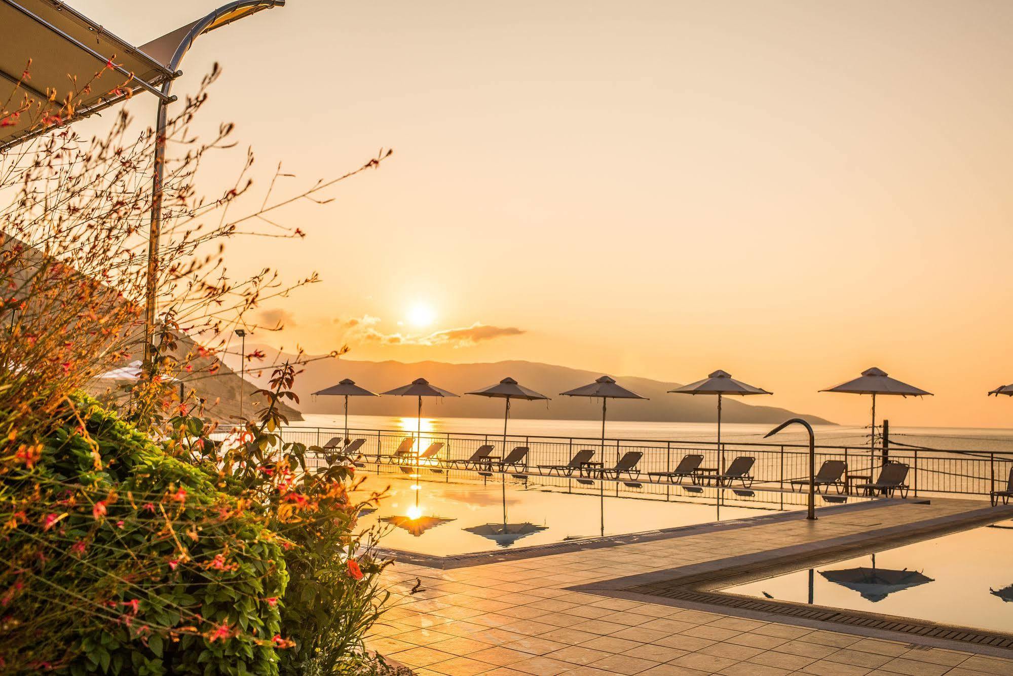 Odyssey Hotel & Spa Айя-Евфимия Экстерьер фото