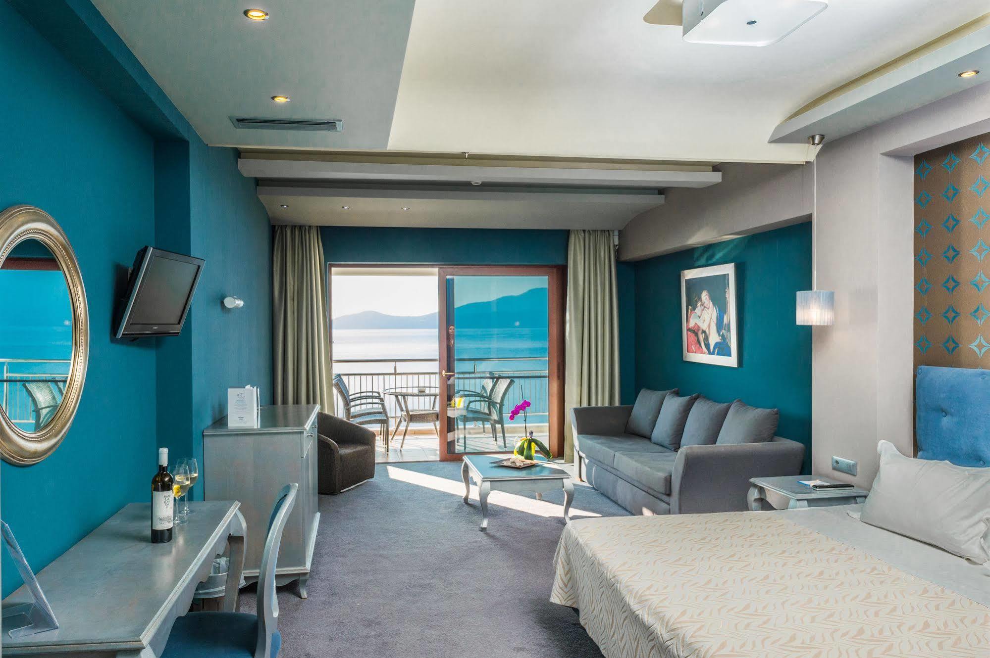 Odyssey Hotel & Spa Айя-Евфимия Экстерьер фото