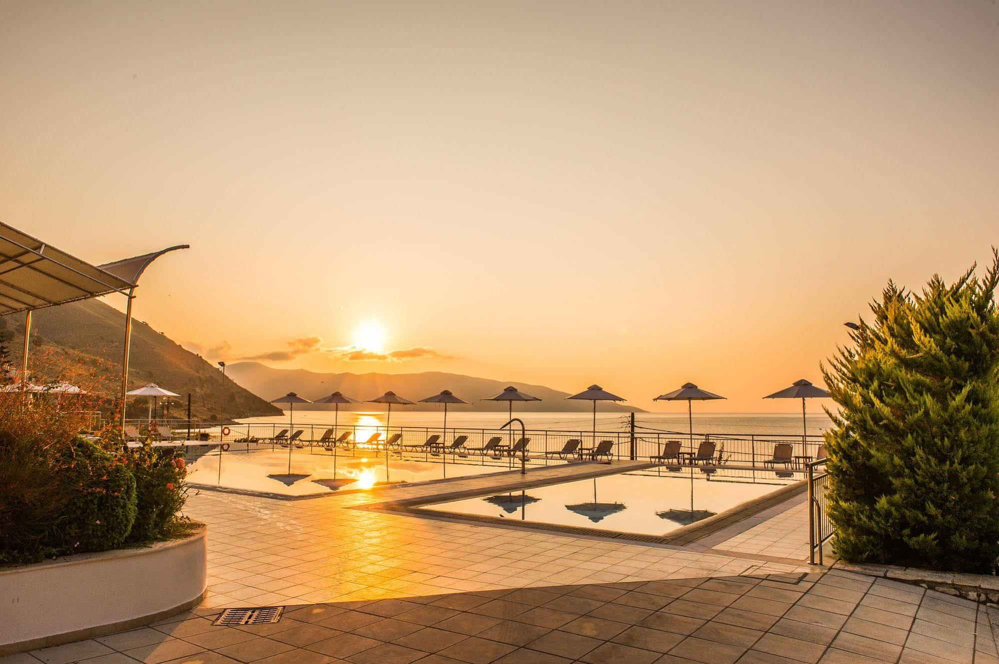 Odyssey Hotel & Spa Айя-Евфимия Экстерьер фото
